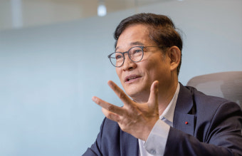 [직격 인터뷰] 여의도에서 퇴장당한 송영길, 정치 재기 노린다?