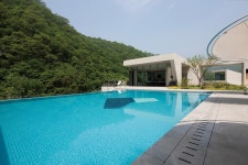 감정이 쉬어가는 건축의 피정 - 유 리트리트