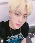 방탄소년단 진, 콘서트 화제 속 금발 헤어스타일 재조명 어린왕자가 따로없네