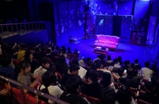 연극 죽여주는 이야기, 매달 30여개의 색다른 매력