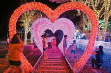 [박진관기자의 Discovery] 청도의 새명물 ‘프로방스 포토랜드’