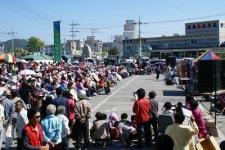 “고된 농사로 지친 농업인에게 웃음을”