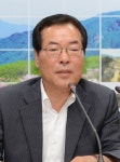 무소속 김주영 영주시장, 새누리당 입당 선언
