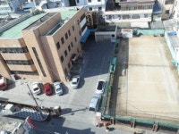 좁은 주차공간 뺏는 테니스장 ‘눈살’