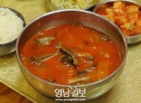 [이춘호 기자의 푸드 블로그] 오너셰프를 찾아서 (35) 대구 달서구 두류동 ‘조선육개장’ 부부셰프