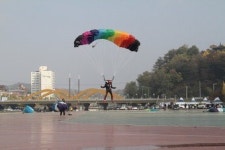 “예천서 ‘달인’과 스카이다이빙 즐겨요”…20일 진호국제양궁장서