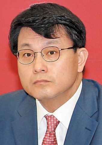 [靑 비서실·국정원장 프로필] 윤상현 청와대 정무특보, 대선후보 시절 공보단장