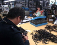 [직업의 세계] 안경공장 ‘반도옵티컬’ 사람들