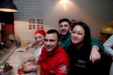 [지나 박 셰프의 伊 음식에 빠지다] 나폴리 피자이올로군단…한 집안 50여명이 피자를 만든다니 입이 딱 벌어진다