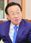김관용 도지사 인터뷰 “경북∼세종시∼충청∼강원, 황금허리 경제권 건설 박차”