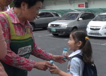 [직업의 세계] 한국야쿠르트 대구 동성로점 요구르트 배달원
