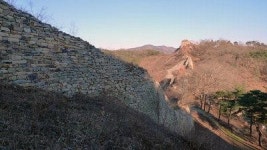 [류혜숙의 여행스케치] 충북 보은 오정산 삼년산성