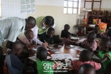 [월드비전과 케냐를 가다] <하> ‘기적의 현장’ 마드제니 초등학교
