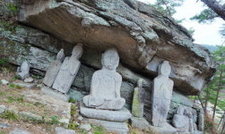 [김찬일의 방방곡곡/길을 걷다] ‘미륵의 천불천탑’ 전남 화순군 도암면 운주사