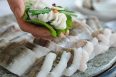 안 먹어본 사람은 있어도 한 번만 먹은 사람은 없다