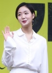 신하균김고은 17살 나이차 뛰어 넘은 열애 