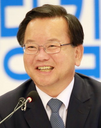 김부겸 “정세균 의장 맨입 발언은 왜곡…與 주장 얼토당토않아”