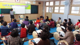 내일학교 2월까지 악기수업, 늦깎이 학생들 장구 등 배워