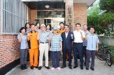 전우현 구미소방서장, 윤창욱 경북도의원, 경로당 어르신 위로