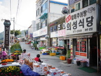 풍각장 소껍데기국밥·청도장 옻닭·역전 추어탕…식도락가 찾는 ‘추억의 맛’