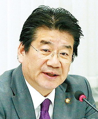 양보하는 강석호, 한국당 원내대표 불출마