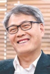 구미시 최고기업인 김준섭.황인섭씨,  최고근로자 정다운.박구남씨 선정