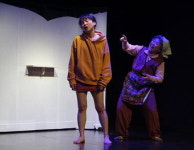 위안부 문제, 현대와 접점 찾아 위로의 연극으로 탄생