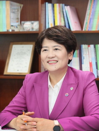 [취임 1주년] 강은희 대구시교육감 “IB시스템 공교육 모델 본격화 논·구술 평가로 창의력 높일 터”