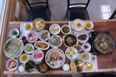 [영천의 맛집]  약선한방요리 전문점 큰기왓집 한식당...한방불고기 전골, 전통국수와 보쌈 세트, 갈근 된장찌개 등 일미