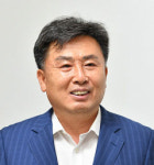 (주)이유에프에스 영신여자고등학교점 | 배영호 영신에프앤에스 대표 "불에 잘 타지 않는 기능성 친환경 가구소재 일부 개발 완료"
