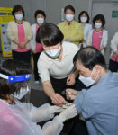 대구 코로나 19 백신 시작, 권 시장 일상으로 돌아가는 역사적 첫 하루