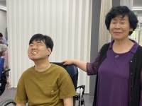 [동네뉴스]‘13명의 엄마가 십시일반’ 사회적협동조합 ‘함께맘’, 대명센터 개소로 돌봄 확대