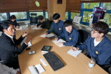 저전력 그린 IT 해결사...일본 PC방 수출 노린다