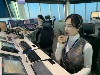 [2020 새해를 여는 신입사원] “비행기 이착륙 위해 초단위로 결정내려… 승객들 안전히 타고내릴 때 보람차요” 김선옥 인천공항 관제사