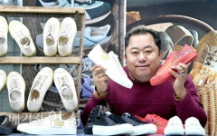 “나이키·아디다스 제 손으로 잡을 겁니다” 부산 신발 향토기업 ‘먼슬리슈즈’ 글로벌 진출 승부수 띄운다