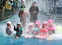 체감온도 35도 내외까지 올라...전국 내륙에 요란한 소나기
