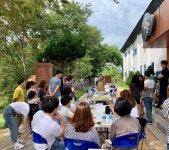 포항시 ‘아라예술촌’ 구룡포에서 앉은자리 만들기 프로젝트 개최