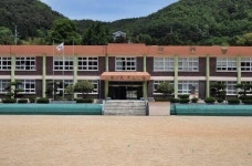 [이기우의 행복한 도전⑤] 평생 못 잊을 거제 연초중학교 은사 두분