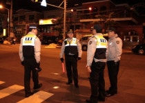 야간봉 들고 현장출동 청장님은 순찰중