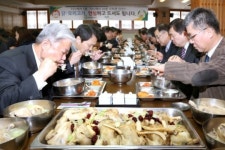 “닭·오리고기 안심하고 드세요”