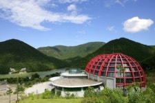 “남해 나비생태공원, 민간 전문가가 운영”