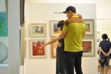 “통영 최초·최대 미술시장 구경오세요”