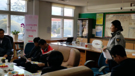 거제 동부초율포분교장, 작은 학교 살리기 토론회
