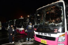 진주시외버스터미널 화재…버스 6대 전소