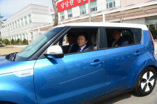 전기차 타보니 역시 참 좋네요