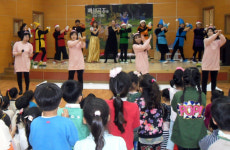 사천 선진유치원 학부모 동극 공연 펼쳐