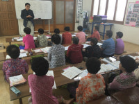 허종홍 합천군의회 의장, 성인문해교실 방문·격려