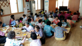 통영시 미수동자원봉사협의회, 어르신 전복죽 대접