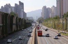 연휴 마지막날 고속도로 평소 주말보다 원활