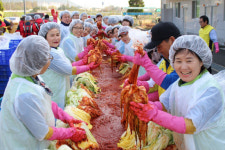 김해시·가야IBS·한울타리회 김장나눔 행사